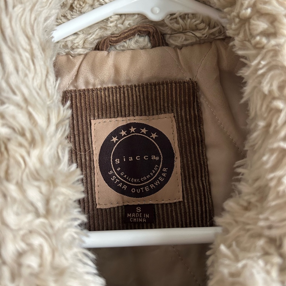 Jacket - Picture 3 of 4